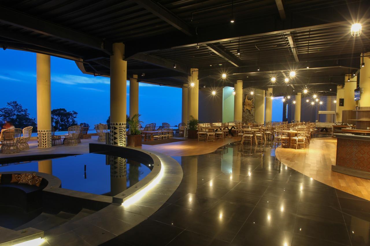 Baobab Safari Resort Prigen Exterior photo